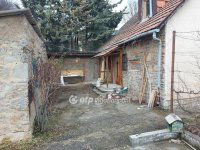 Eladó családi ház, Pécsett 73.8 M Ft, 4 szobás