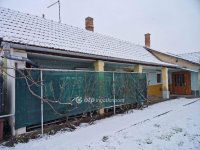 Eladó családi ház, Jászberényben 26.9 M Ft, 2+1 szobás