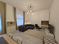 Kiadó téglalakás, albérlet