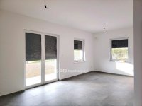 Eladó ikerház, Kápolnásnyéken 98 M Ft, 4 szobás