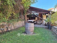 Eladó téglalakás, Veszprémben 99.99 M Ft, 4 szobás