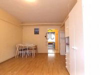 Eladó panellakás, Szekszárdon 25.4 M Ft, 1 szobás