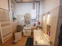 Eladó téglalakás, VI. kerületben 99.8 M Ft, 2 szobás