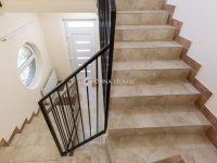 Eladó családi ház, XVI. kerületben 220 M Ft, 6 szobás