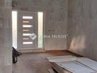 Eladó családi ház, Vácon 89 M Ft, 4 szobás