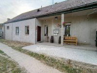 Eladó családi ház, Sóskúton 74.9 M Ft, 3 szobás