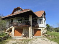 Eladó családi ház, Sukorón 224.9 M Ft, 7 szobás