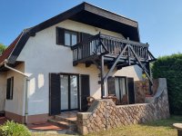 Eladó családi ház, Balatonalmádiban 165 M Ft, 4+2 szobás