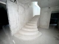 Eladó családi ház, Ürömön 449.9 M Ft, 6 szobás