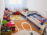 Eladó panellakás, Szegeden 48.3 M Ft, 2+1 szobás