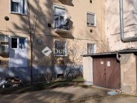 Eladó garázs, Debrecenben, Piac utcában 12 M Ft