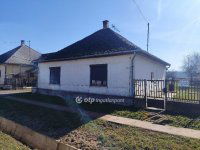 Eladó családi ház, Kölcsén 10.69 M Ft, 2 szobás