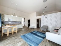 Eladó családi ház, III. kerületben 429 M Ft, 7 szobás