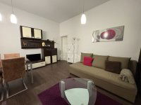 Eladó téglalakás, VI. kerületben 68.8 M Ft, 1+1 szobás