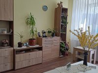 Eladó panellakás, Pécsett 51.9 M Ft, 3 szobás