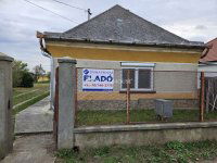 Eladó családi ház, Nyalkán 30 M Ft, 2 szobás