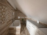 Eladó családi ház, Bakson 82 M Ft, 6 szobás