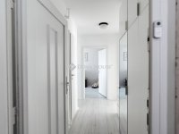 Eladó panellakás, Pécsett 62.5 M Ft, 3 szobás