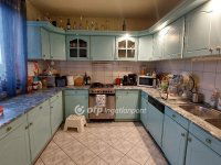 Eladó családi ház, Veresegyházon 119 M Ft, 7 szobás