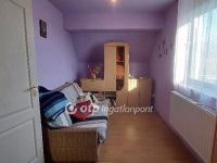 Eladó családi ház, Pannonhalmán 65 M Ft, 4 szobás