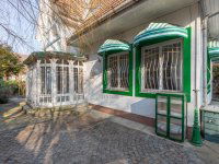 Eladó családi ház, II. kerületben 224 M Ft, 6 szobás