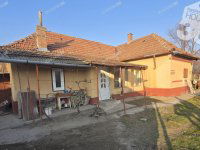 Eladó családi ház