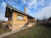 Eladó családi ház, Tatabányán 59.9 M Ft, 3 szobás