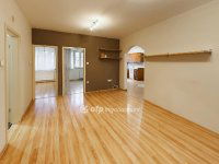 Eladó téglalakás, Egerben 84.9 M Ft, 4 szobás