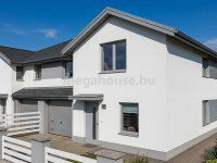 Eladó ikerház, Biatorbágyon 168.5 M Ft, 5+1 szobás