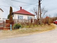 Eladó családi ház, Nyírbátorban 45.5 M Ft, 2 szobás