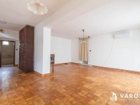 Eladó családi ház, Szegeden 84.9 M Ft, 6 szobás