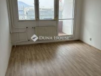Eladó panellakás, III. kerületben 73.9 M Ft, 2 szobás
