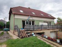 Eladó családi ház