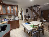 Eladó családi ház, XVI. kerületben 164.9 M Ft, 9 szobás