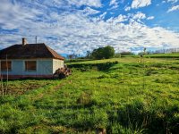 Eladó családi ház, Tilajon 9.999 M Ft, 3 szobás