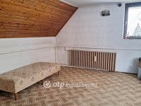 Eladó családi ház, Veszprémben 98 M Ft, 6 szobás