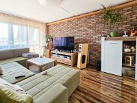 Eladó panellakás, Győrött 69.9 M Ft, 3 szobás