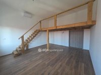 Eladó téglalakás, Pápán 40.1 M Ft, 1 szobás