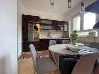 Eladó téglalakás, XIV. kerületben 185 M Ft, 4 szobás