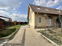 Eladó téglalakás, Vácon 94.5 M Ft, 2+2 szobás