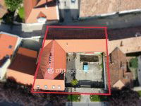 Eladó családi ház, Pápán 249 M Ft, 9+11 szobás