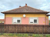 Eladó családi ház