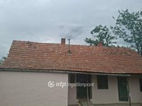 Eladó családi ház, Jászkisérén 9.5 M Ft, 2 szobás