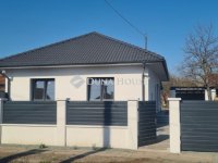 Eladó családi ház, Gyulán 65 M Ft, 4 szobás