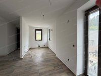 Eladó családi ház, Környén 114.99 M Ft, 5 szobás