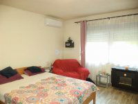 Eladó családi ház, Velencén 79.9 M Ft, 2 szobás