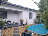 Eladó családi ház