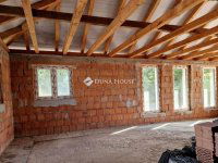 Eladó családi ház, Szentmártonkátán 39.999 M Ft, 4 szobás