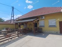 Eladó családi ház, Kiskunfélegyházán 59.9 M Ft, 2 szobás