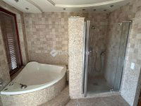 Eladó családi ház, Kecskeméten 172 M Ft, 5 szobás